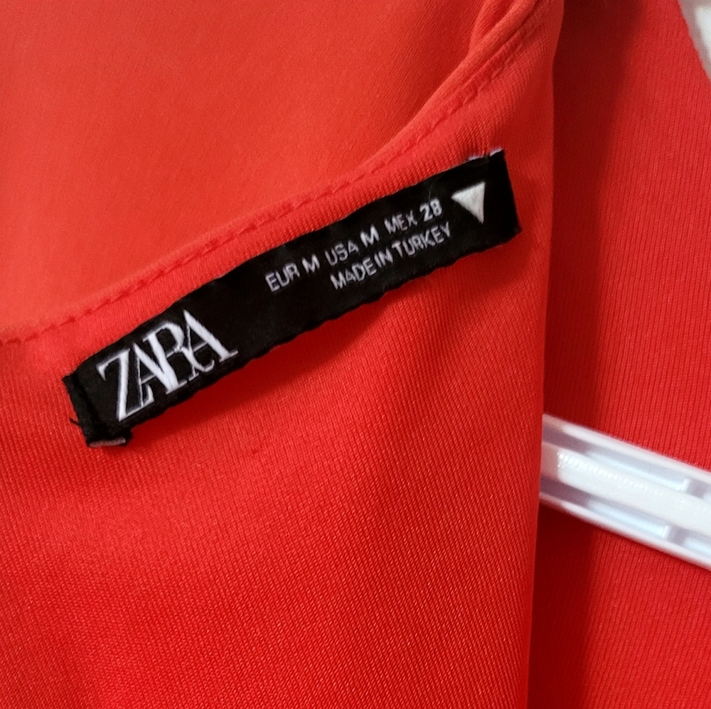 Like new! ZARA RUCHED SEAM DRESS - Picture 4 of 4
